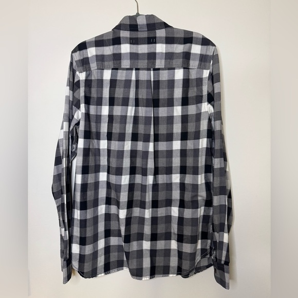 The North Face Men's Black and White Cumberland Plaid Button Down Shirt - Picture 5 of 7